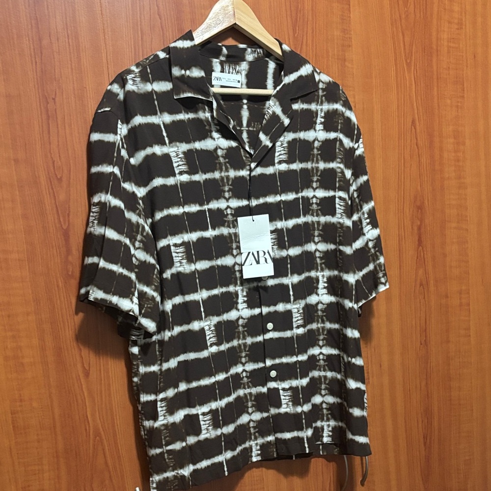 Zara Men's Black and White Patterned Shirt